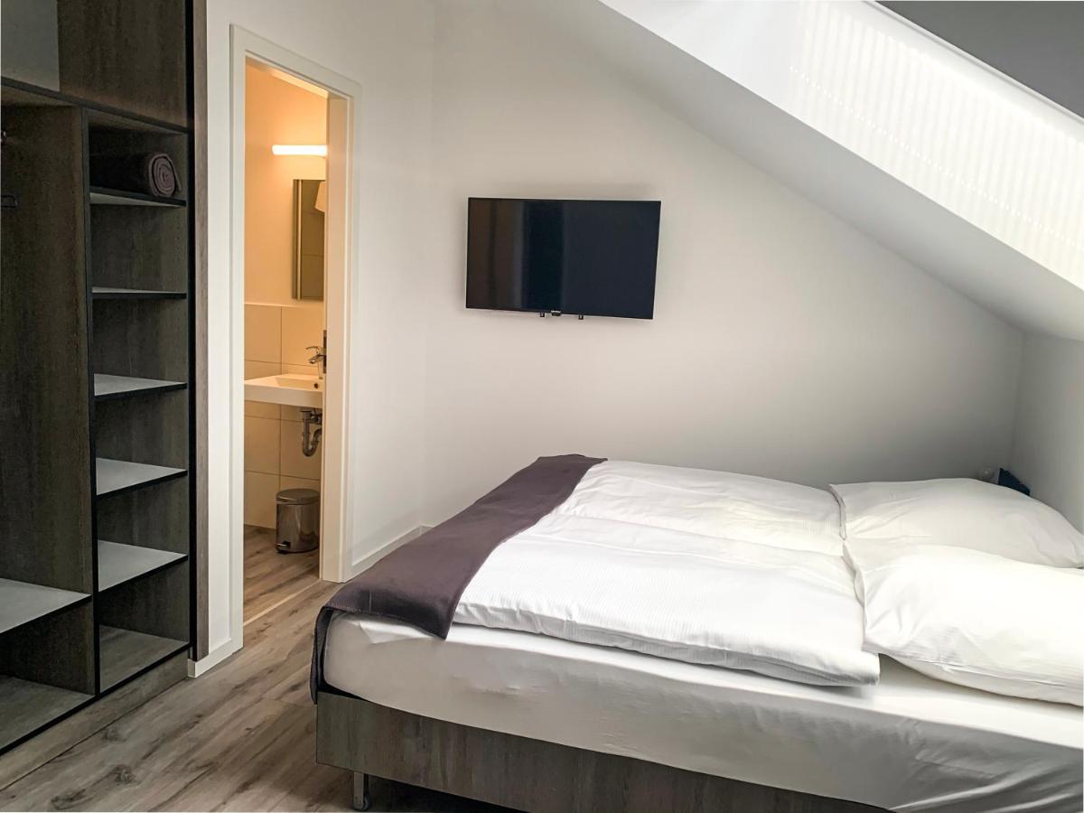 Prima Inn Unterkunft Direkt Ueber Der "Bar Am Minimax" ノイルピーン エクステリア 写真